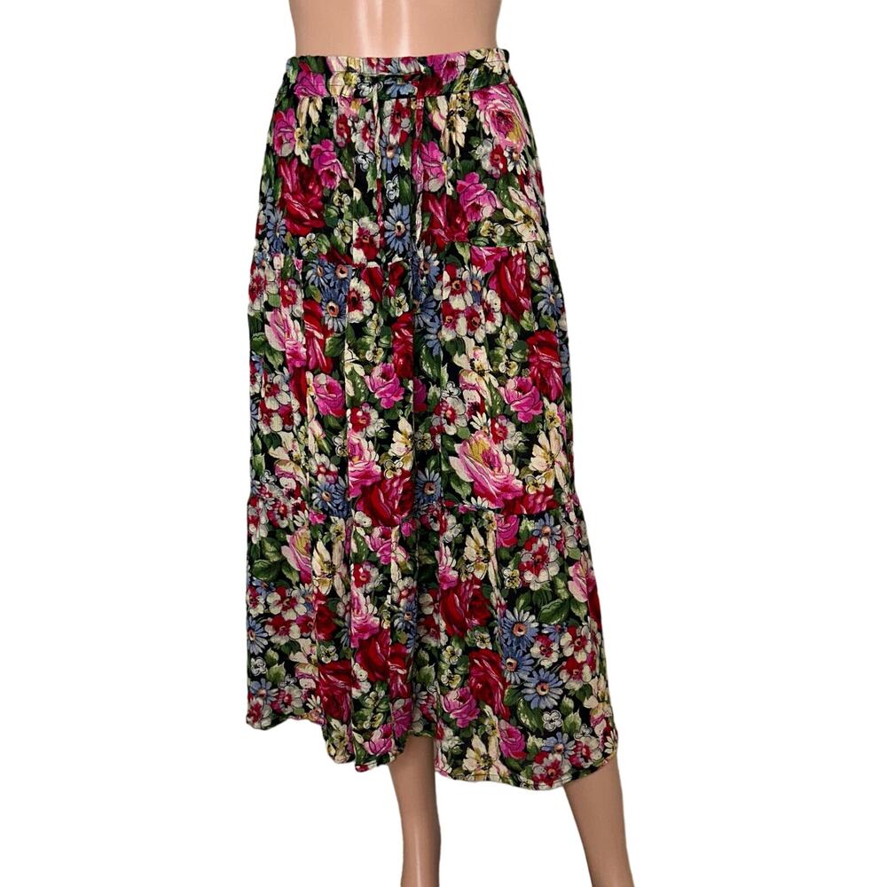 Vintage Floral Midi Skirt in Black, Red, Pink, Green - Picture 2 of 7